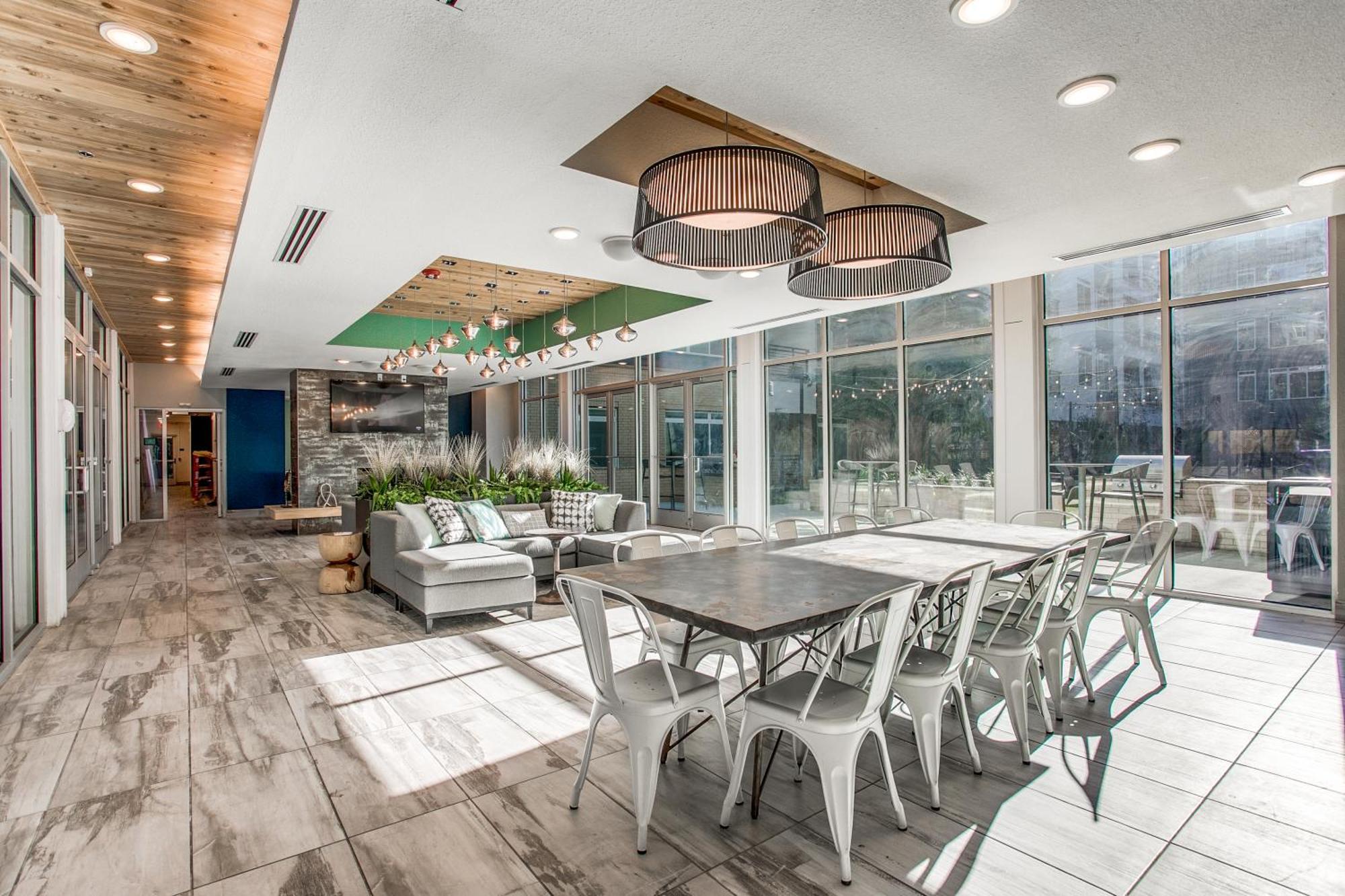 Lush Downtown Condo On Riverwalk W King Ste, Free Parking, Pet Friendly, Centrally Located On Riverwalk Сан-Антонио Экстерьер фото
